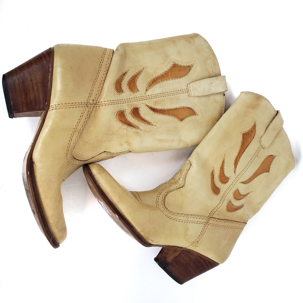 Vintage western distressed tan cowboy boots